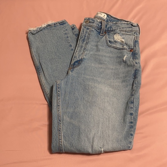 Abercrombie High Rise Mom Jeans - Picture 6 of 8